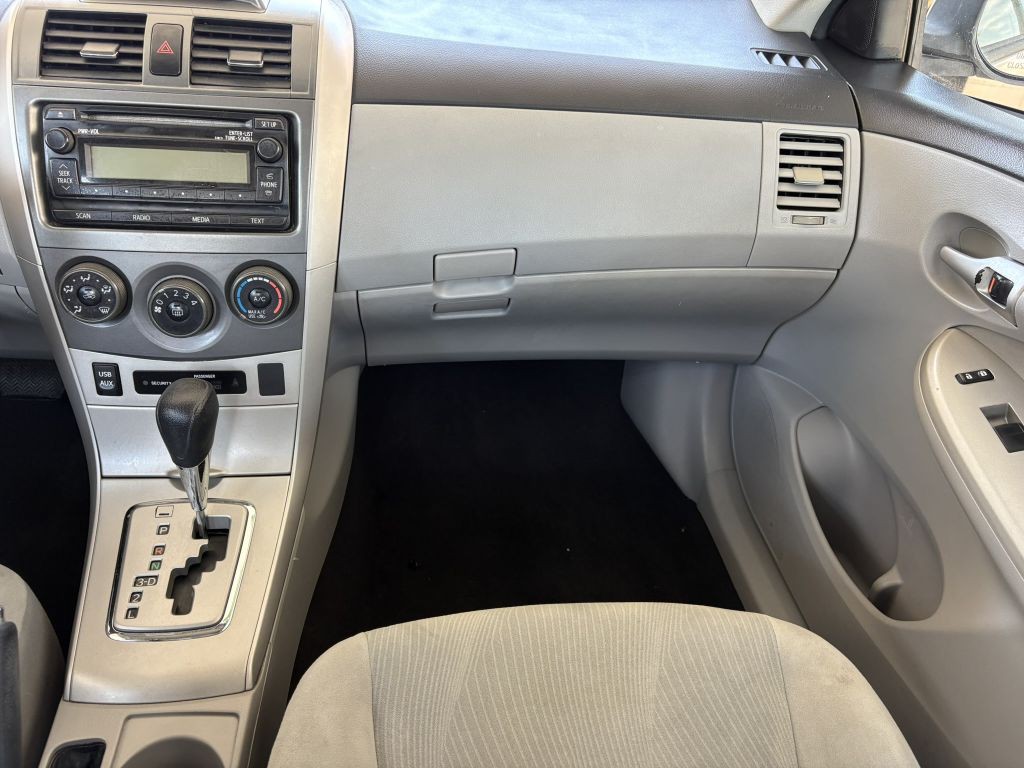 2012 Toyota Corolla Image 17