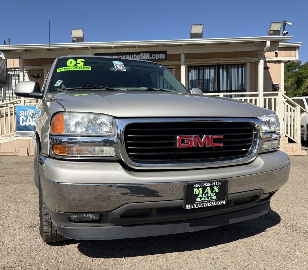 2005 GMC Yukon Image 2