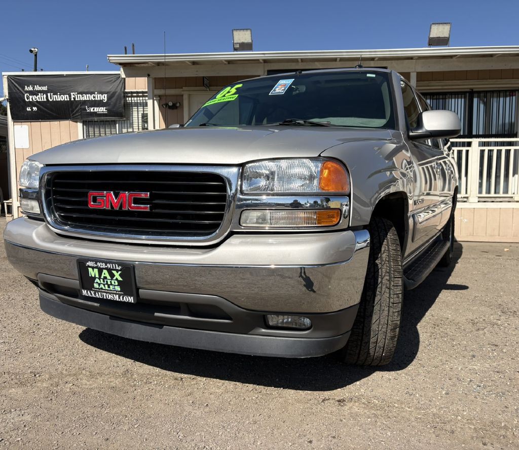 2005 GMC Yukon Image 3