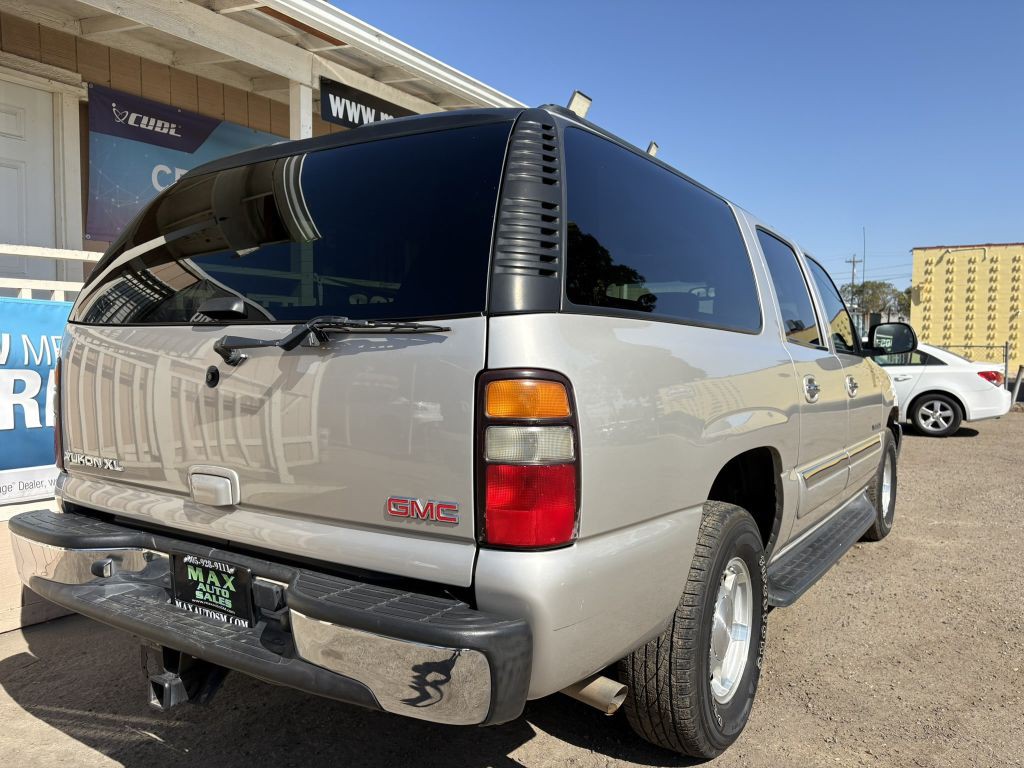 2005 GMC Yukon Image 11