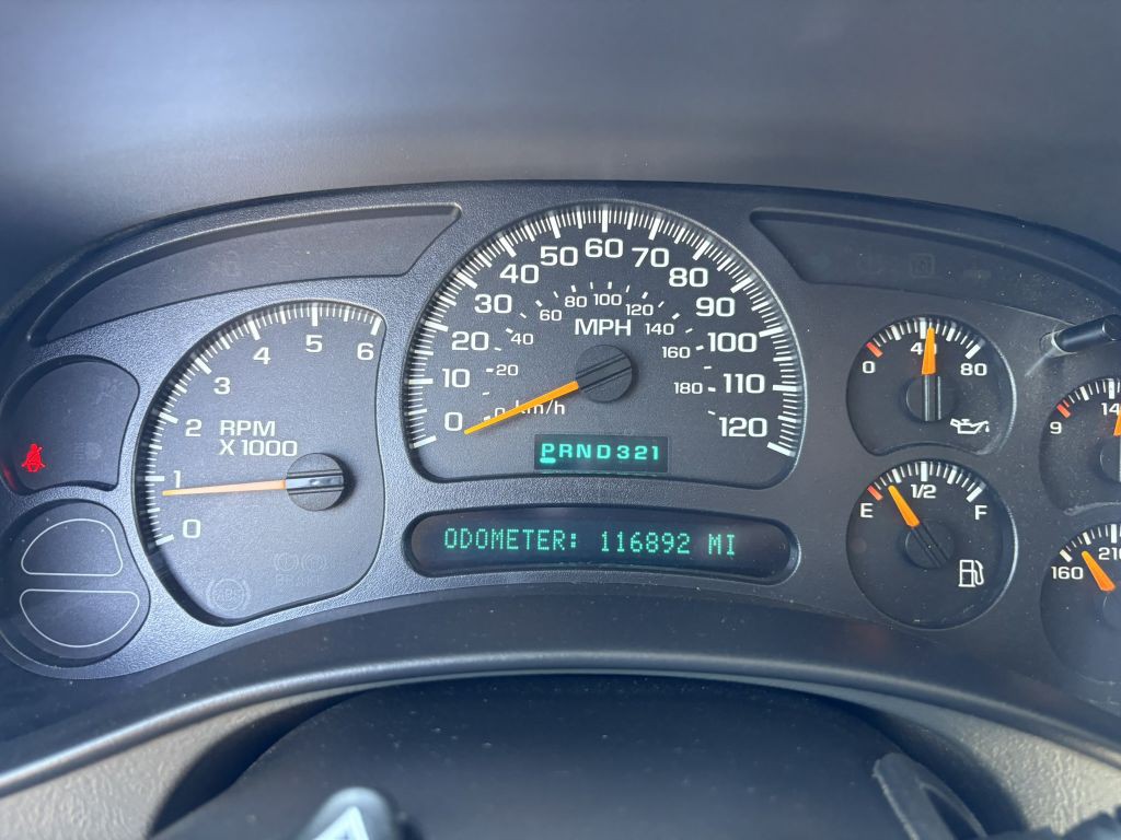 2005 GMC Yukon Image 15