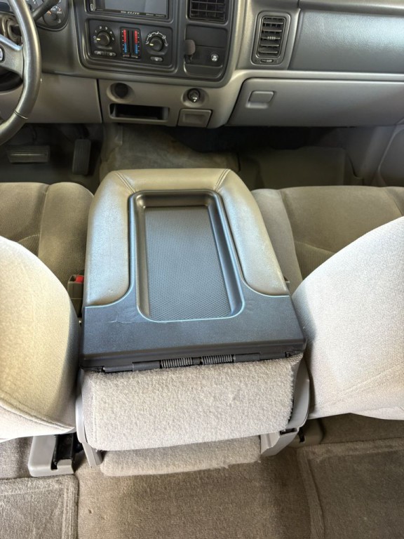 2005 GMC Yukon Image 22