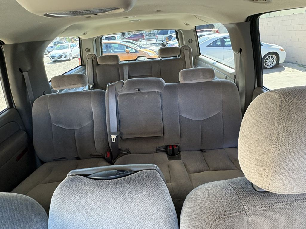 2005 GMC Yukon Image 27