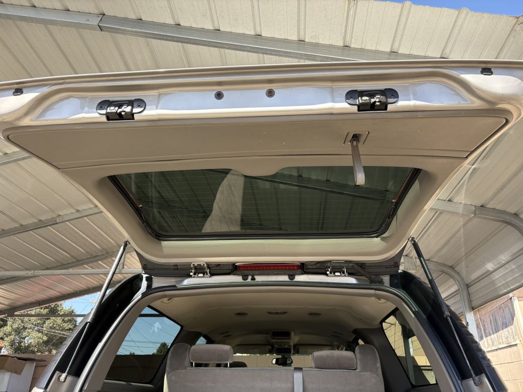 2005 GMC Yukon Image 30