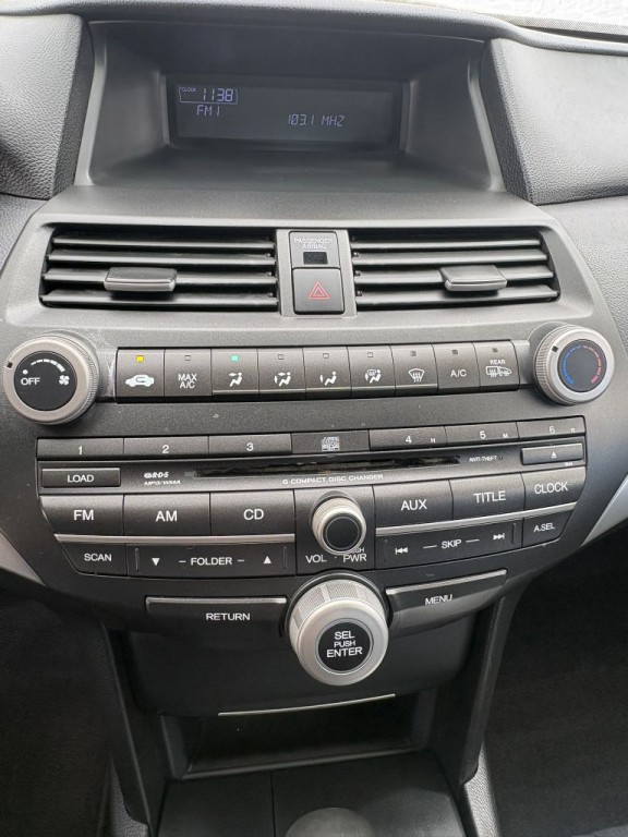 2008 Honda Accord Image 16
