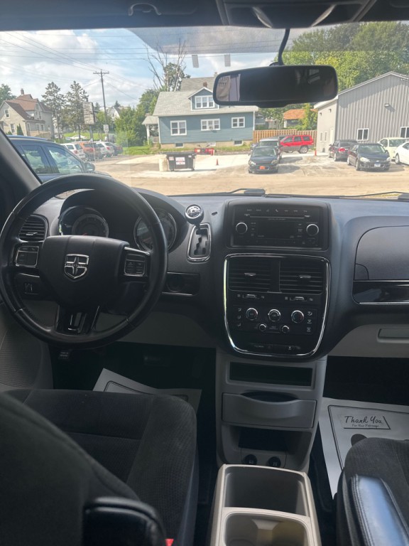 2016 Dodge Grand Caravan Image 8
