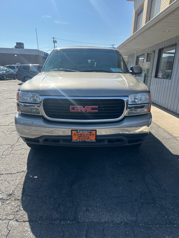 2001 GMC Yukon Image 2