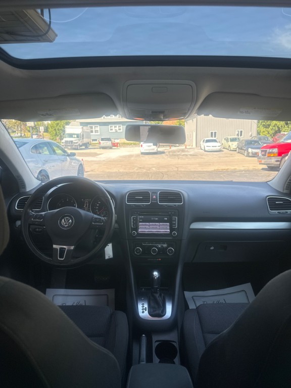 2013 Volkswagen Golf Image 7