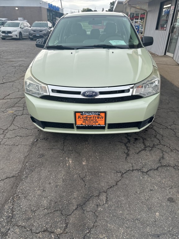 2010 Ford Focus Image 2
