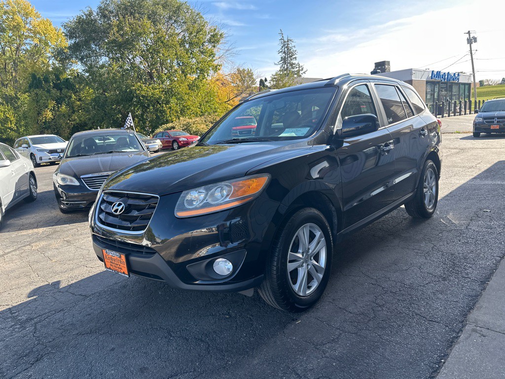 2011 Hyundai Santa Fe Image 1
