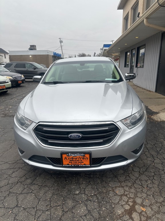 2013 Ford Taurus Image 2