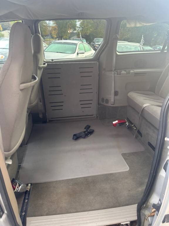 2002 Dodge Grand Caravan Image 6