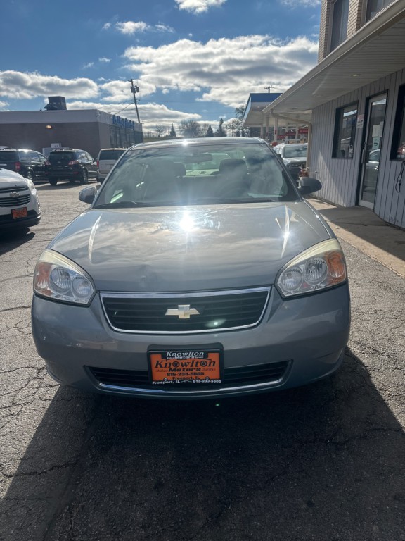 2008 Chevrolet Malibu Image 2
