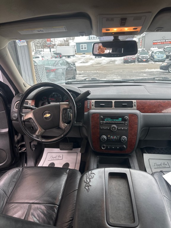 2011 Chevrolet Avalanche Image 7