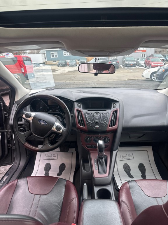 2012 Ford Focus Image 7