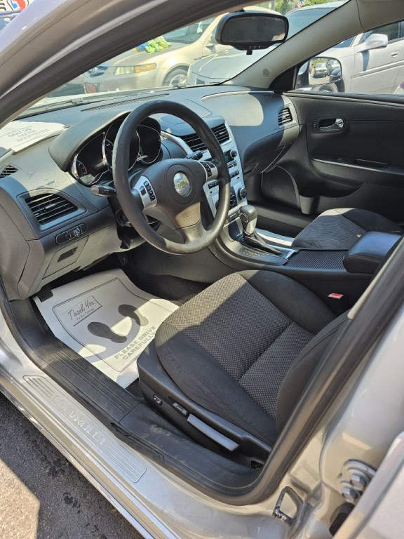 2012 Chevrolet Malibu Image 3