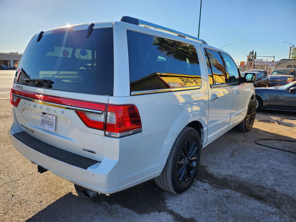 2015 Lincoln Navigator Image 5