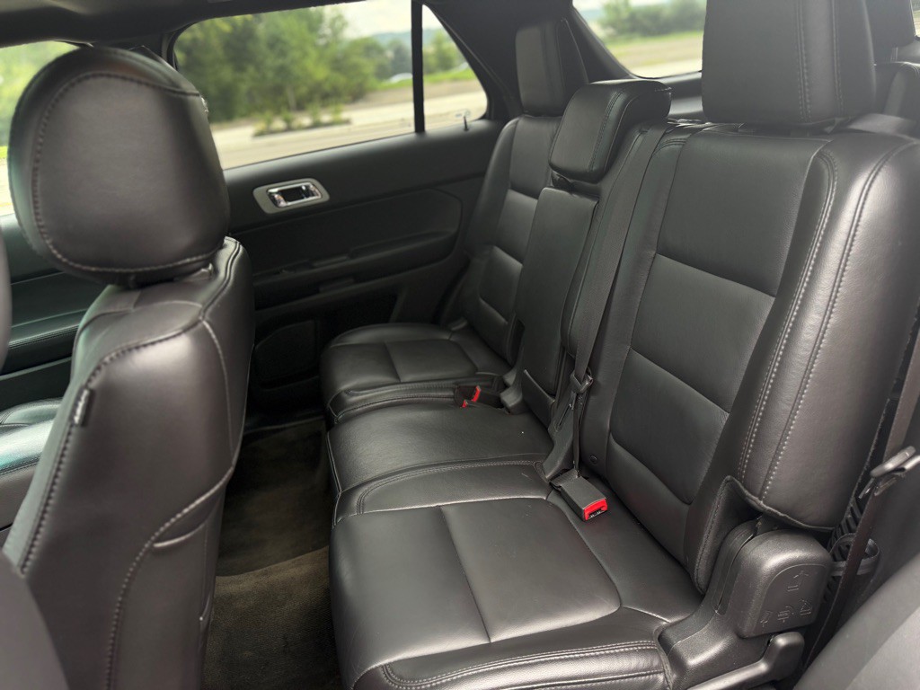 2015 Ford Explorer Image 10