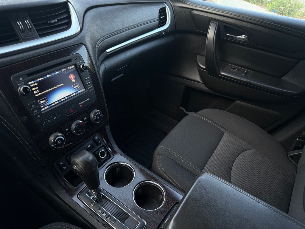 2016 Chevrolet Traverse Image 5