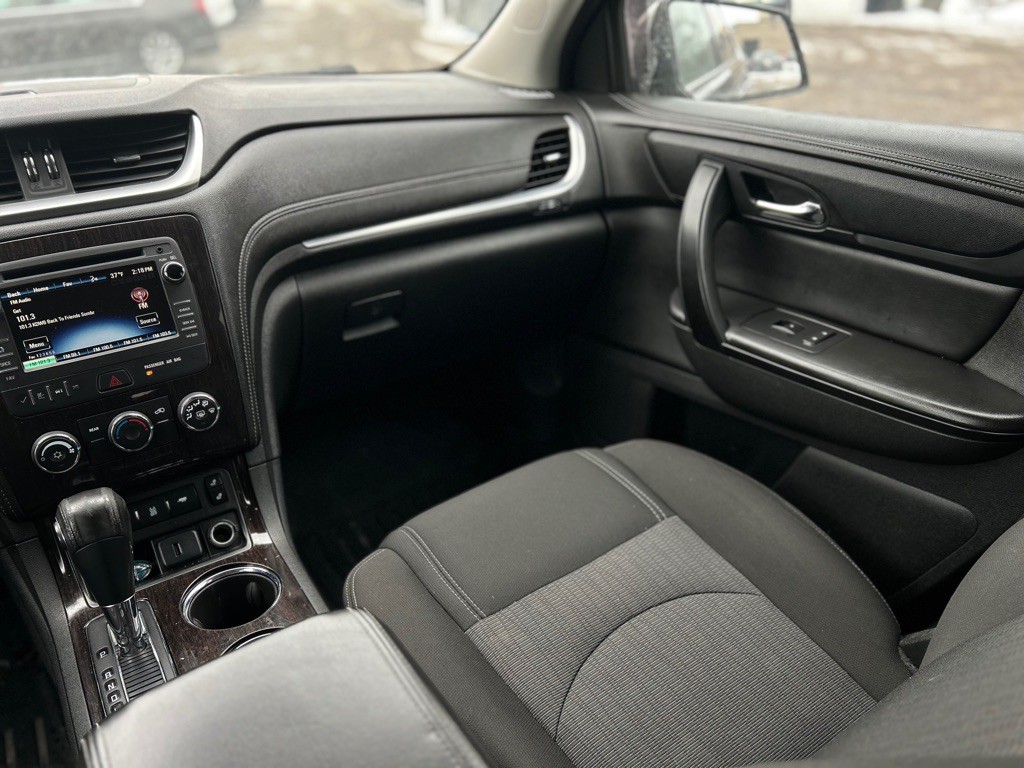 2016 Chevrolet Traverse Image 3