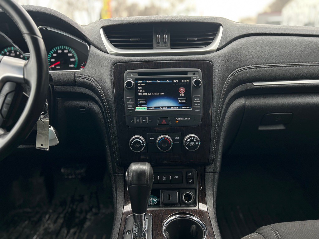 2016 Chevrolet Traverse Image 5