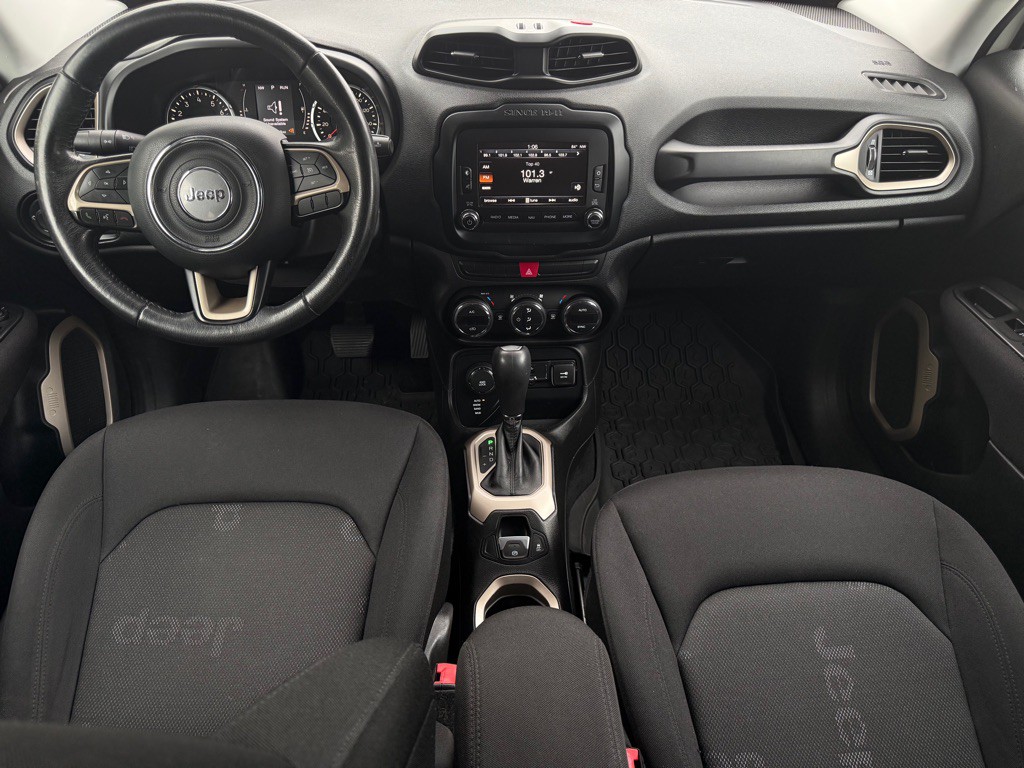 2015 Jeep Renegade Image 2