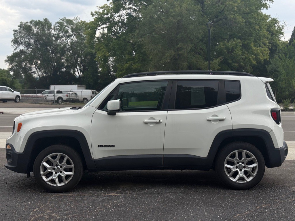 2015 Jeep Renegade Image 8