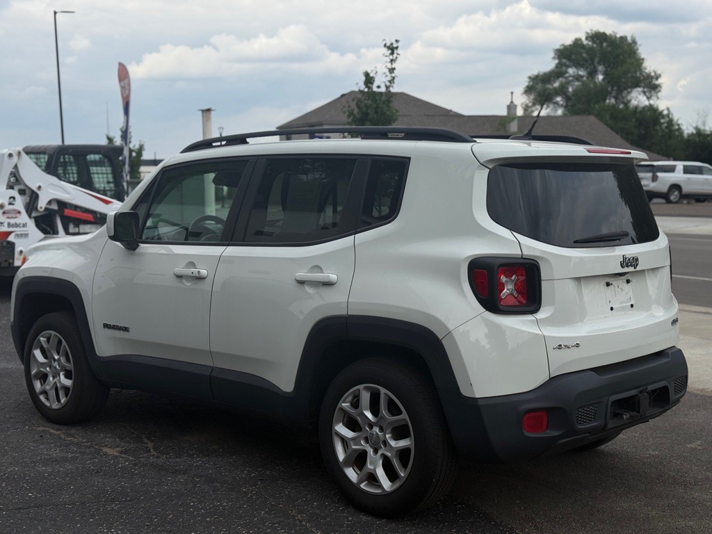 2015 Jeep Renegade Image 9