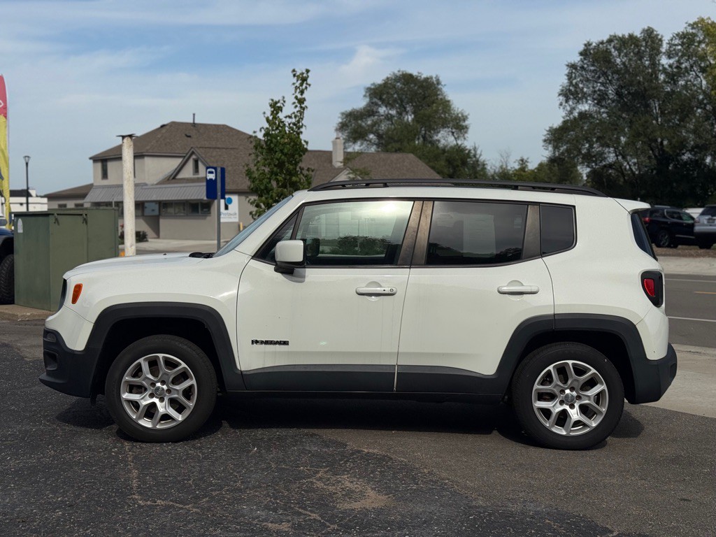2015 Jeep Renegade Image 21