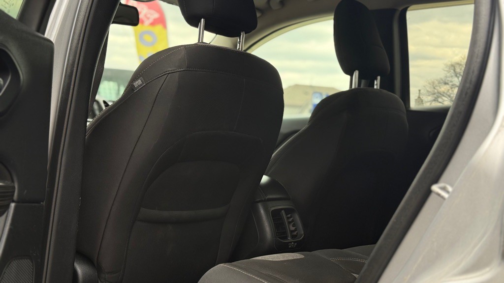 2014 Jeep Cherokee Image 9