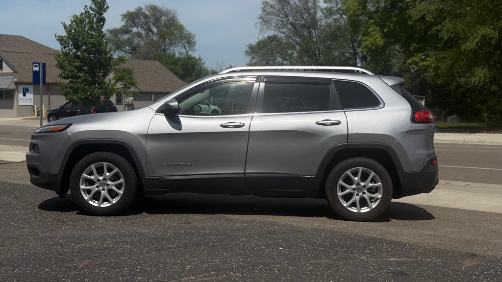 2014 Jeep Cherokee Image 17