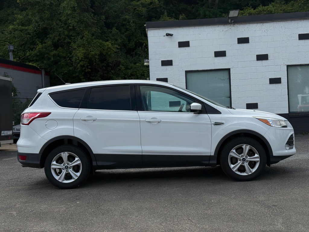 2015 Ford Escape Image 16