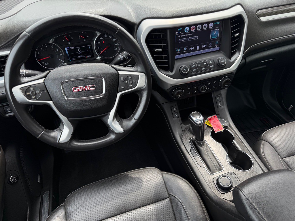 2018 GMC Acadia Image 4