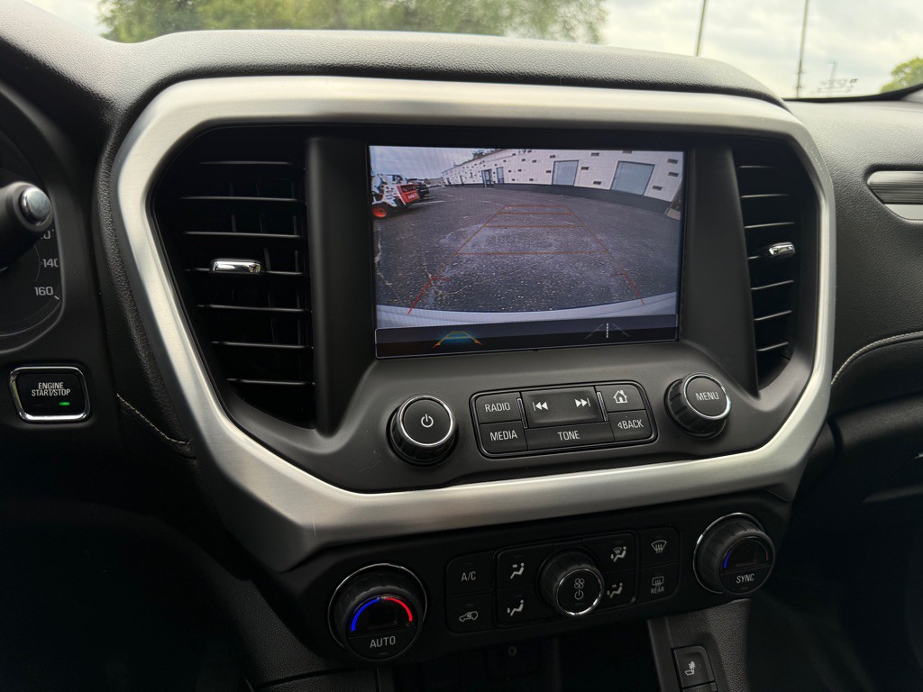 2018 GMC Acadia Image 7