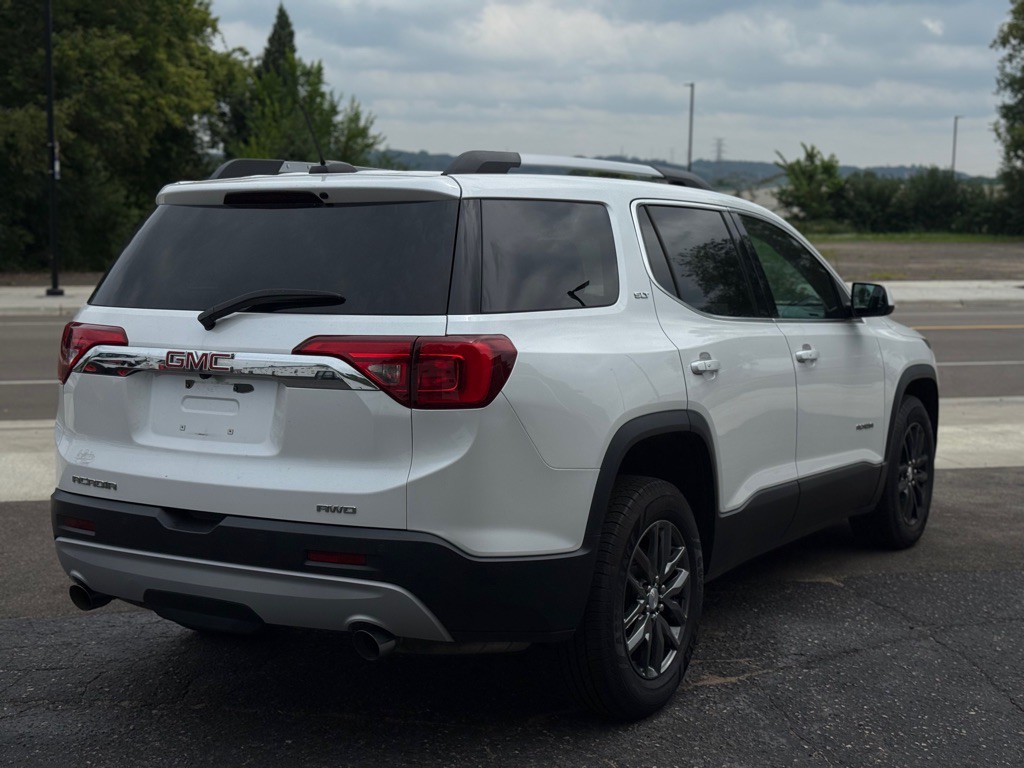 2018 GMC Acadia Image 17
