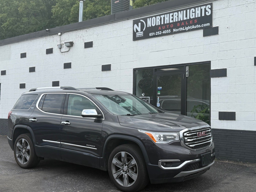 2017 GMC Acadia Image 1