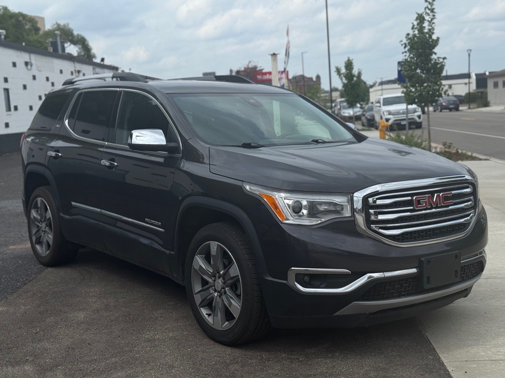 2017 GMC Acadia Image 18