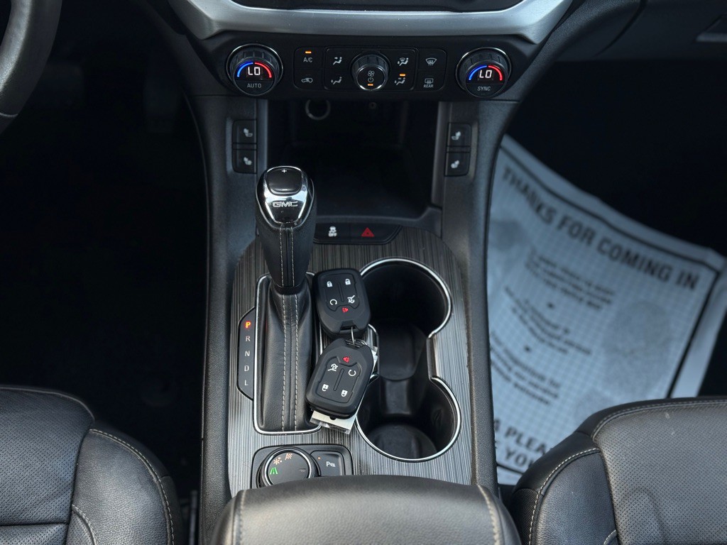 2017 GMC Acadia Image 9