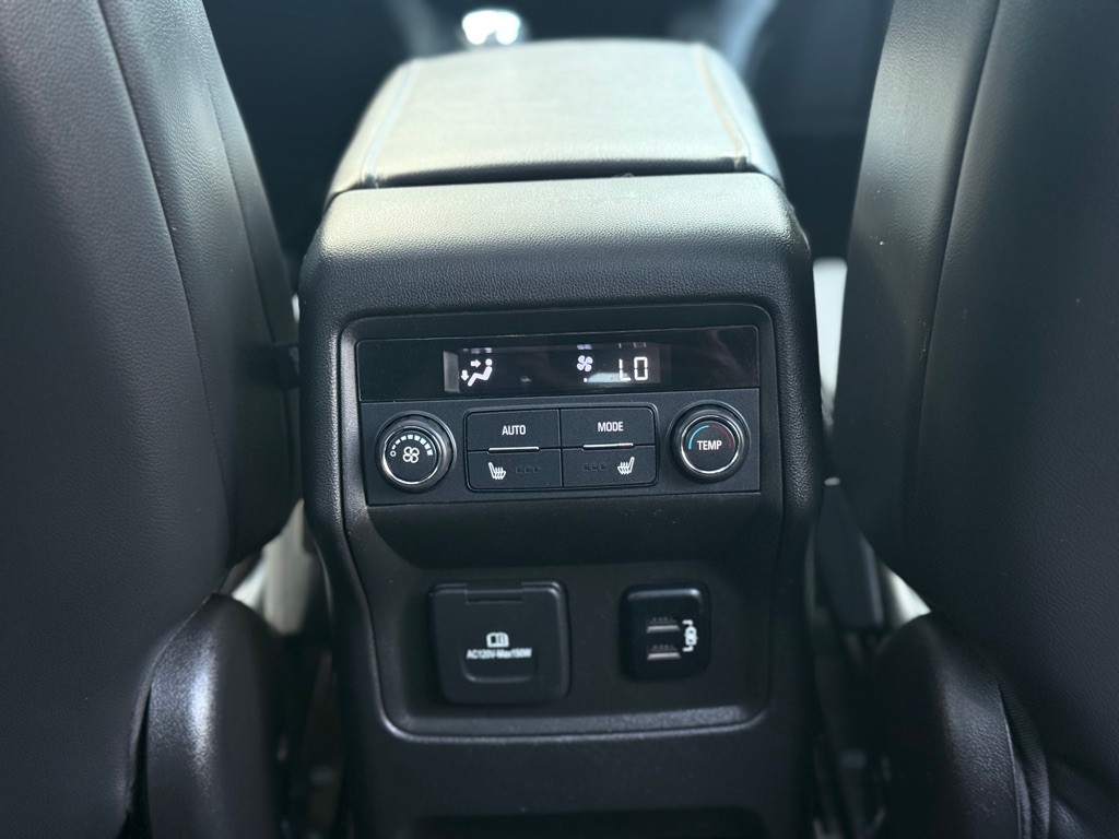 2017 GMC Acadia Image 15