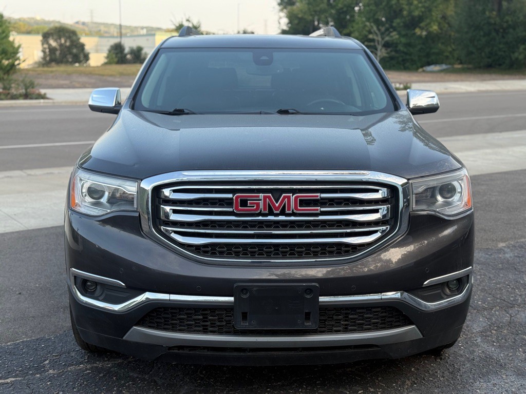 2017 GMC Acadia Image 18