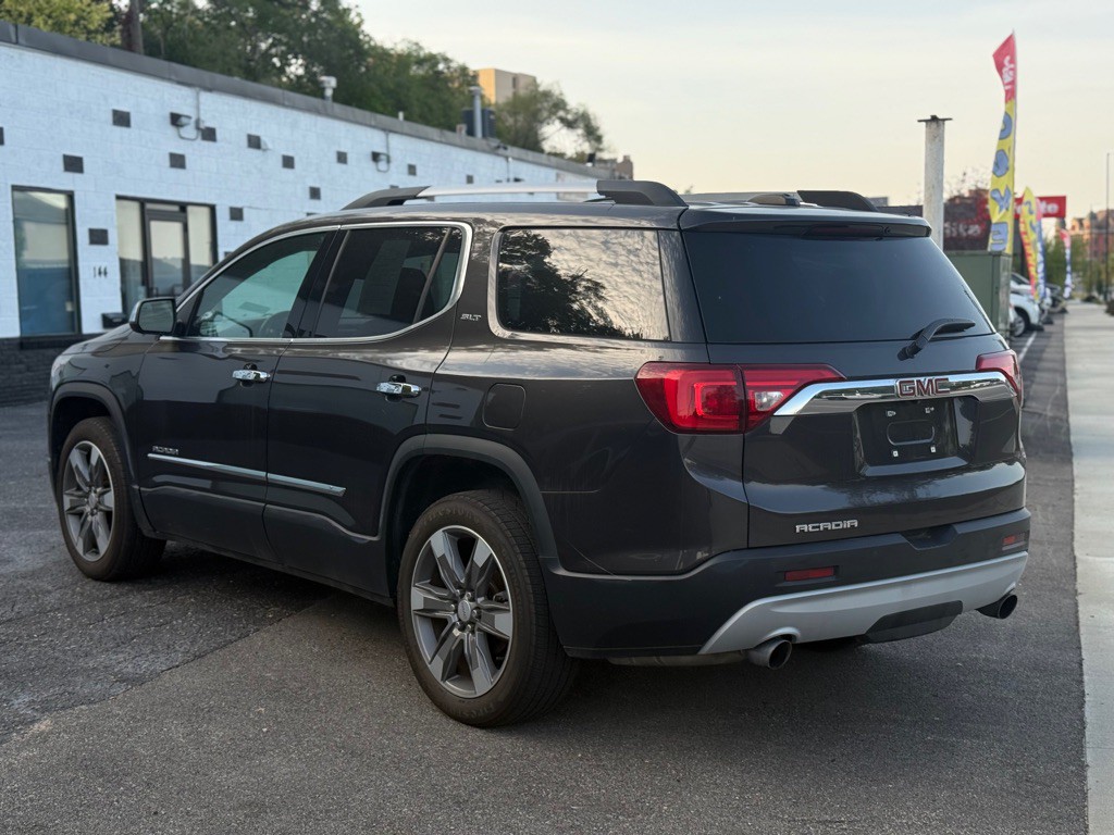 2017 GMC Acadia Image 23