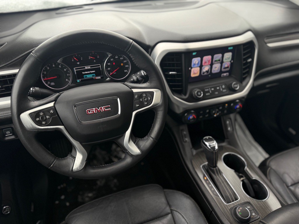 2017 GMC Acadia Image 3