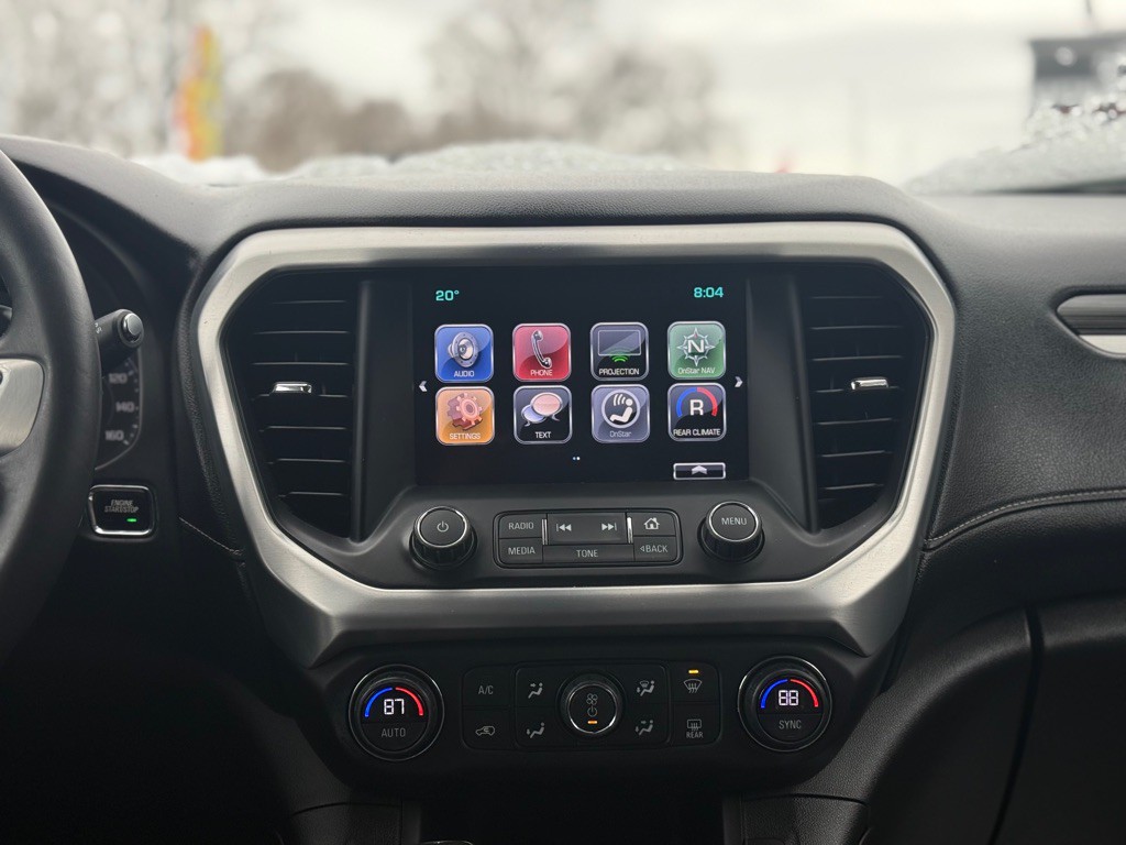 2017 GMC Acadia Image 4