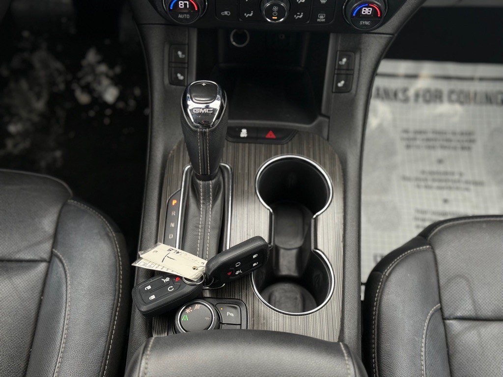 2017 GMC Acadia Image 5