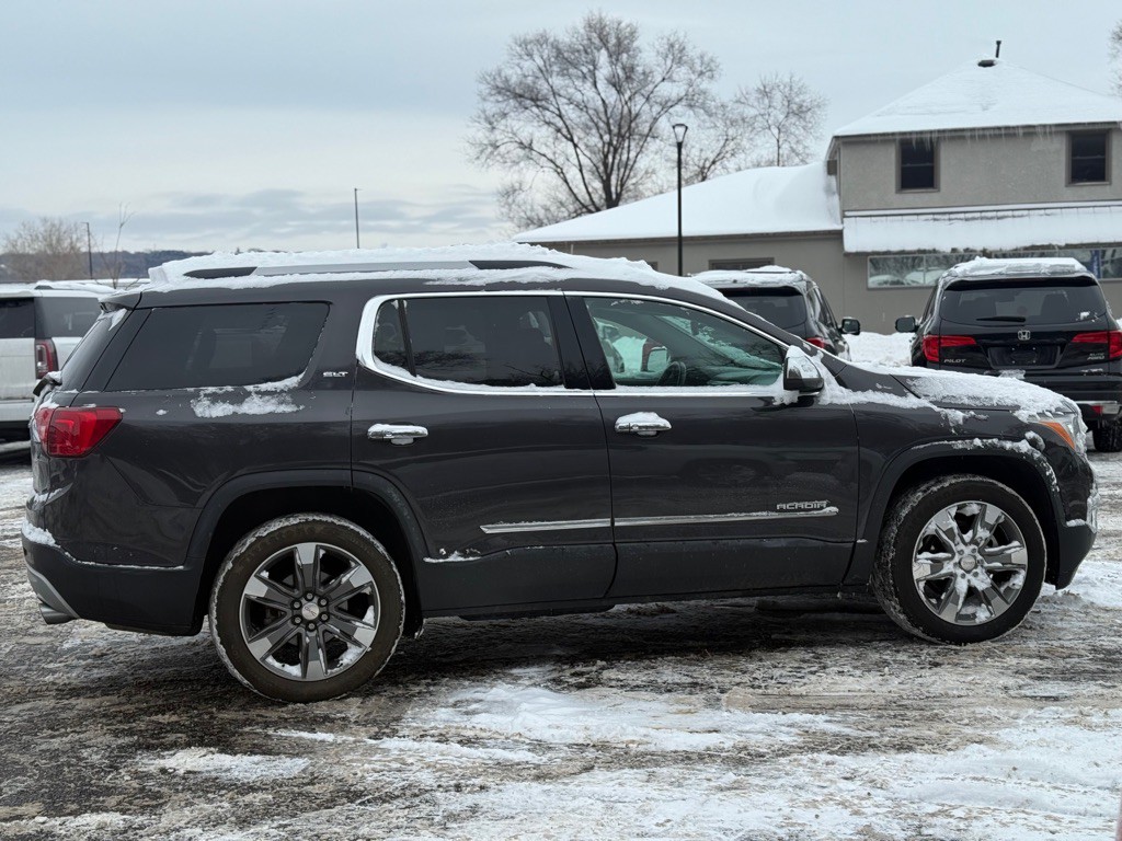 2017 GMC Acadia Image 14