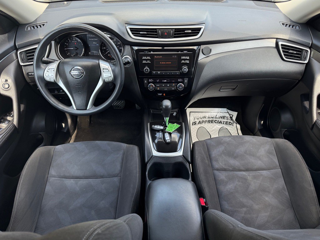 2015 Nissan Rogue Image 2