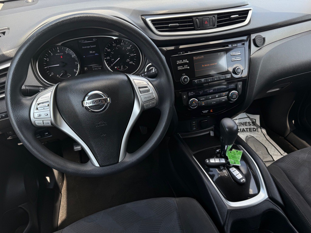 2015 Nissan Rogue Image 3