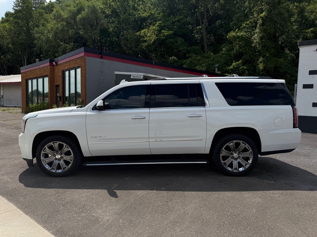 2015 GMC Yukon Image 16