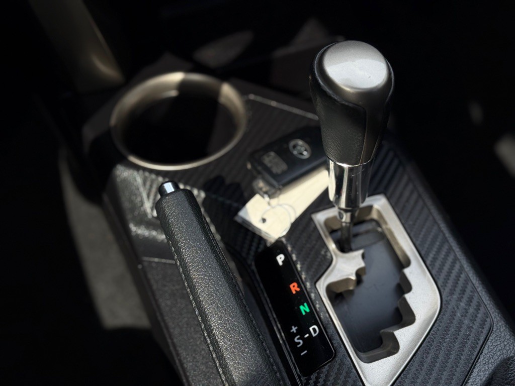 2014 Toyota Rav4 Image 9