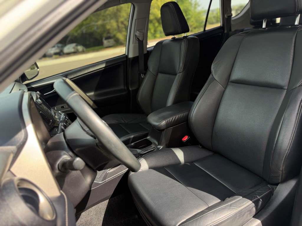 2014 Toyota Rav4 Image 10